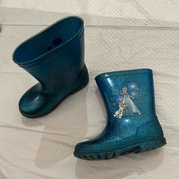Other - Disney’s Anna Elsa rain boots girls worn couple